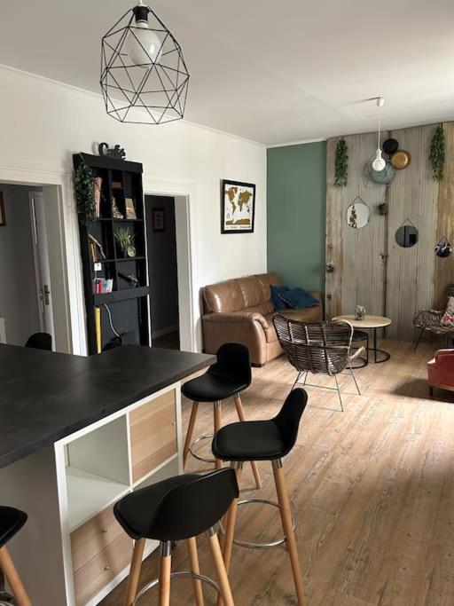 Madras Apartment Sete Bagian luar foto